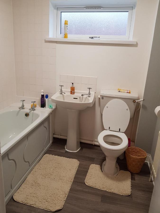 Wonderland Guest House Coventry Bagian luar foto